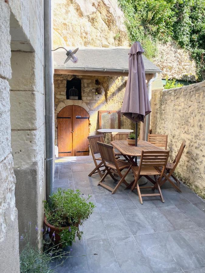 La Maison Des Remparts - Gite 3 Etoiles Pour 8 Pers A Loches Buitenkant foto